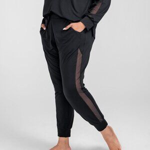 Honeylove Women's BlissWear Jogger Pants in Midnight Black